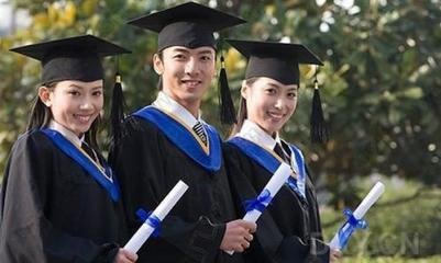 应届毕业生落户上海