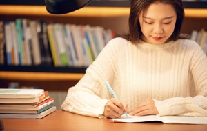 本科两年内落户深圳,本科生办深户流程