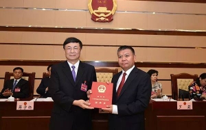 26岁清华博士毕业，深圳新任副市长的4个“另类选择”